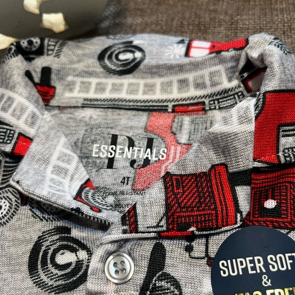 NWT Kids Fire Truck Pajamas- Size 4T - Picture 3 of 8